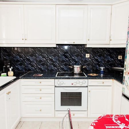 Sunny Apartment Near Metro Station Atina Dış mekan fotoğraf