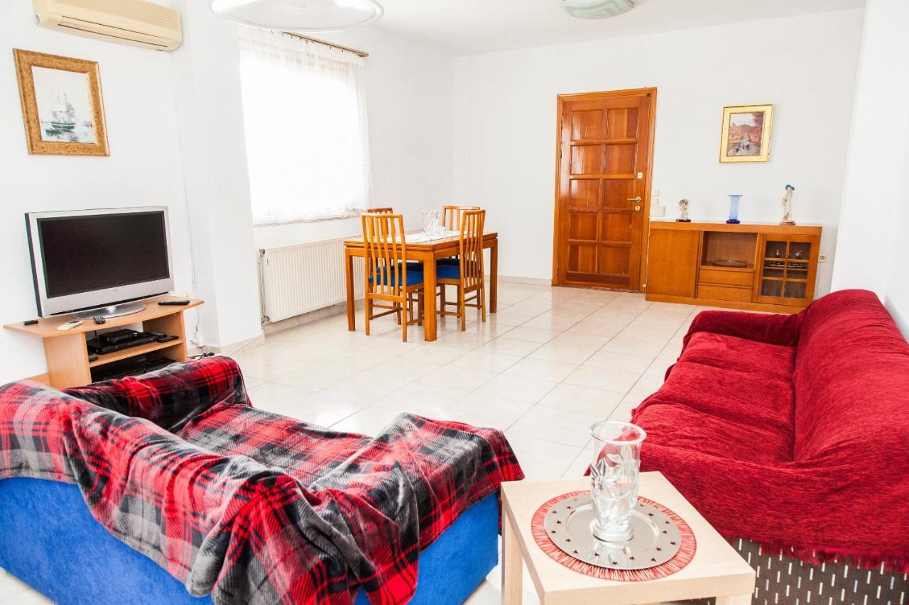 Sunny Apartment Near Metro Station Atina Dış mekan fotoğraf